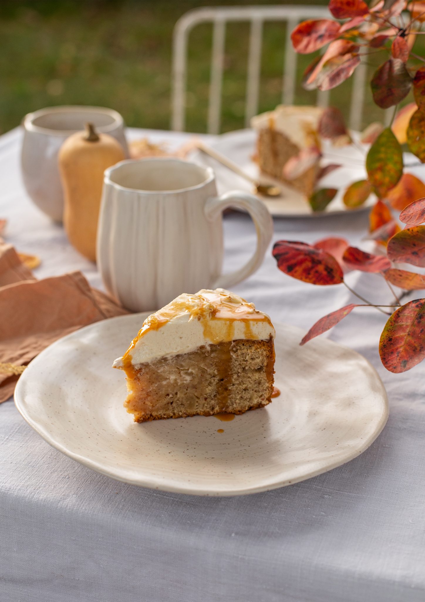 Bratapfelkuchen mit Lebkuchen oder Spekulatius Creme und Karamell ...