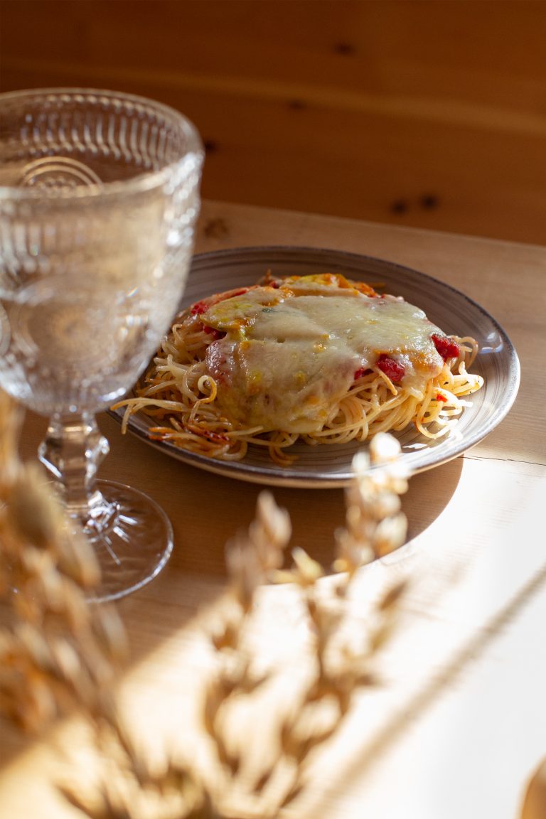 Spaghettipizza mit Kürbis in wunderschöner Kulisse